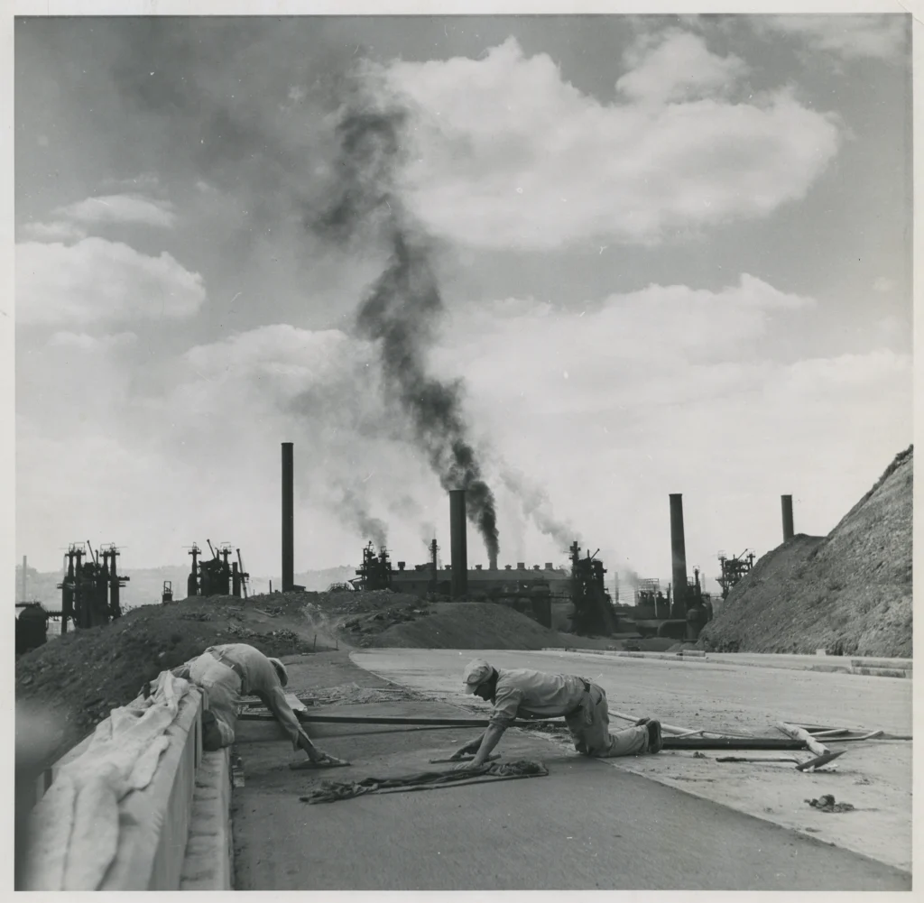 A construction crew works on the Junction Hollow Bridge along the Penn-Lincoln Parkway (Interstate 376), known as the Parkway East. Construction began on Nov. 14, 1949, and was completed on Oct. 15, 1952. Photo courtesy of the Allegheny Conference on Community Development Photographs, 1892-1981, MSP 285, Detre Library & Archives, Senator John Heinz History Center